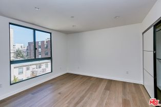 Apartment, 328 Maple dr, Beverly Hills, CA 90210 - 12