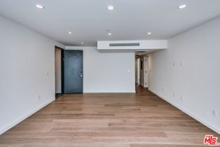 Apartment, 328 Maple dr, Beverly Hills, CA 90210 - 2