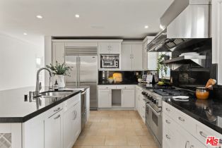 Single Family Residence, 1741 Pier ave, Santa Monica, CA 90405 - 12