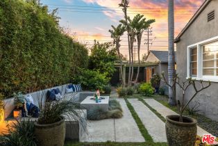 Single Family Residence, 1741 Pier ave, Santa Monica, CA 90405 - 4