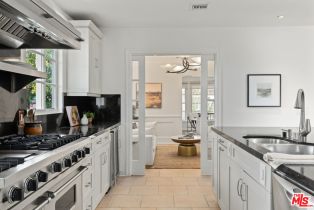 Single Family Residence, 1741 Pier ave, Santa Monica, CA 90405 - 13