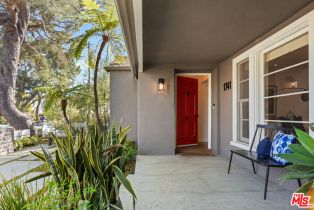 Single Family Residence, 1741 Pier ave, Santa Monica, CA 90405 - 38