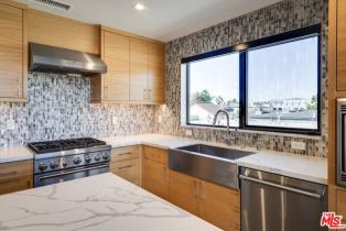 , 456 S. Venice Blvd, Venice, CA 90291 - 24