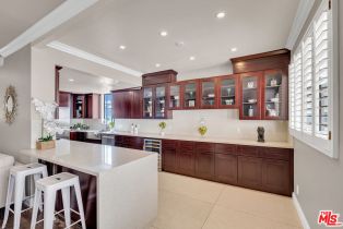 Condominium, 2219 Bentley ave, Westwood, CA 90064 - 5