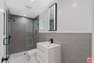 Single Family Residence, 24057 Sylvan st, Woodland Hills, CA 91367 - 15