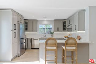 Single Family Residence, 24057 Sylvan st, Woodland Hills, CA 91367 - 7