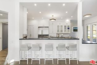 Condominium, 10100 Empyrean way, Westwood, CA 90067 - 10