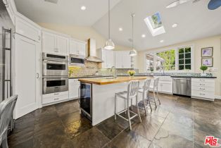 Single Family Residence, 2740 Deep Canyon dr, Beverly Hills, CA 90210 - 9