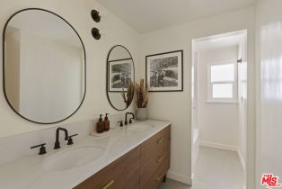 Single Family Residence, 20523 Tiara st, Woodland Hills, CA 91367 - 28