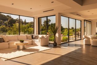 Single Family Residence, 3920 Knobhill Dr, Sherman Oaks, CA  Sherman Oaks, CA 91423