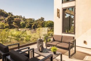 Single Family Residence, 3920 Knobhill dr, Sherman Oaks, CA 91423 - 17