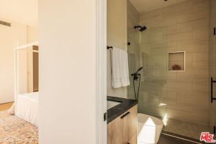 Single Family Residence, 3920 Knobhill dr, Sherman Oaks, CA 91423 - 21