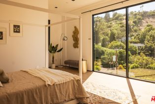 Single Family Residence, 3920 Knobhill dr, Sherman Oaks, CA 91423 - 18