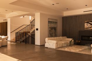 Single Family Residence, 3920 Knobhill dr, Sherman Oaks, CA 91423 - 4