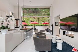 Single Family Residence, 9792 Oak Pass rd, Beverly Hills, CA 90210 - 5