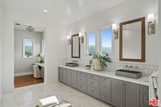 Single Family Residence, 26767 Mulholland hwy, Calabasas, CA 91302 - 24