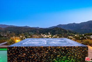 Single Family Residence, 26767 Mulholland hwy, Calabasas, CA 91302 - 32