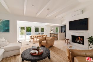 , 712 San Lorenzo st, Santa Monica, CA 90402 - 2