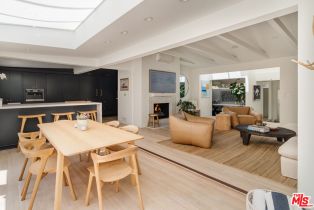 , 712 San Lorenzo st, Santa Monica, CA 90402 - 6