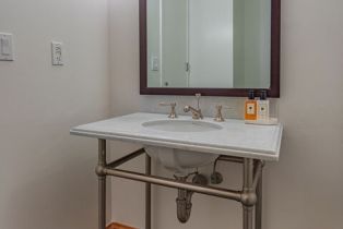 Condominium, 10551 Wilshire blvd, Westwood, CA 90024 - 8