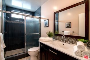 Condominium, 10725 Ohio ave, Westwood, CA 90024 - 18