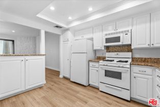 Condominium, 8162 Manitoba st, Playa Del Rey , CA 90293 - 8