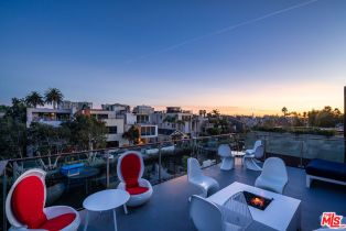 Single Family Residence, 453 Sherman Canal, Venice, CA 90291 - 28