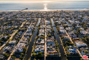 Single Family Residence, 453 Sherman Canal, Venice, CA 90291 - 55