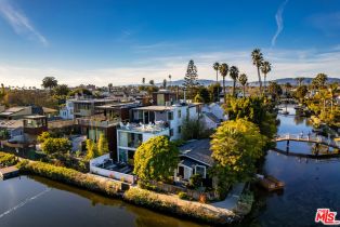 Single Family Residence, 453 Sherman Canal, Venice, CA 90291 - 2
