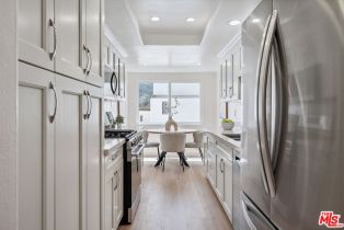 Condominium, 17109 Palisades cir, Pacific Palisades, CA 90272 - 11