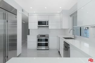 , 2419 Ocean Front walk, Venice, CA 90291 - 8