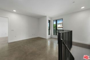 , 1250 Fairfax ave, West Hollywood , CA 90046 - 5