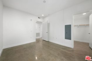 , 1250 Fairfax ave, West Hollywood , CA 90046 - 19