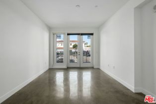 , 1250 Fairfax ave, West Hollywood , CA 90046 - 6