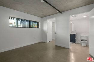 , 1250 Fairfax ave, West Hollywood , CA 90046 - 15