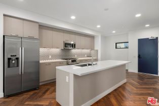 Apartment, 1250 Fairfax ave, West Hollywood , CA 90046 - 5