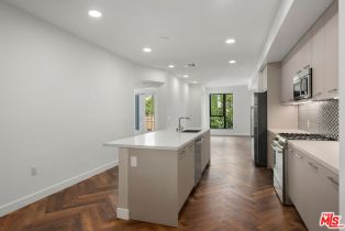 Apartment, 1250 Fairfax ave, West Hollywood , CA 90046 - 4