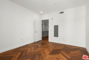 Apartment, 1250 Fairfax ave, West Hollywood , CA 90046 - 12