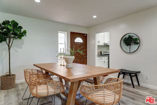 Condominium, 2452 Chelsea pl, Santa Monica, CA 90404 - 3