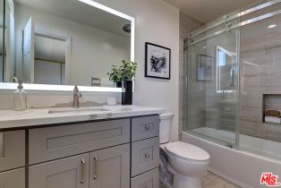 Condominium, 2452 Chelsea pl, Santa Monica, CA 90404 - 17