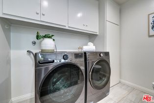 Condominium, 2452 Chelsea pl, Santa Monica, CA 90404 - 9