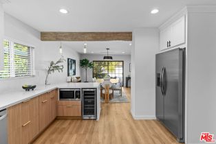 Single Family Residence, 16517 Hartsook st, Encino, CA 91436 - 10