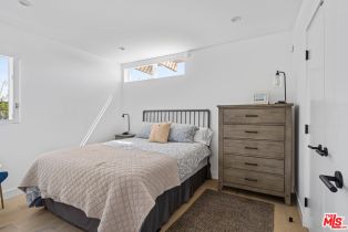 , 823 Flower ave, Venice, CA 90291 - 12