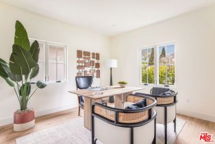 Single Family Residence, 2455 23rd st, Santa Monica, CA 90405 - 6