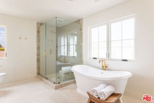 Single Family Residence, 2455 23rd st, Santa Monica, CA 90405 - 46