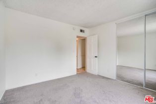 Condominium, 18307 Burbank blvd, Tarzana, CA 91356 - 20