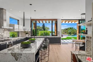 Single Family Residence, 455 Castle pl, Beverly Hills, CA 90210 - 22