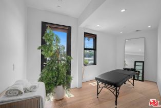 Single Family Residence, 455 Castle pl, Beverly Hills, CA 90210 - 37