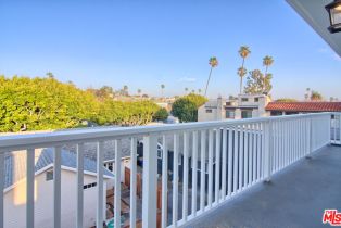 , 2438 5th st, Santa Monica, CA 90405 - 8