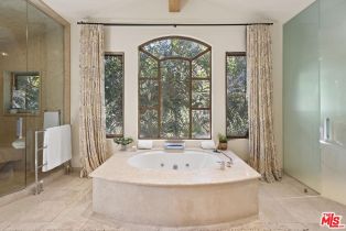 Single Family Residence, 1549 Lindacrest dr, Beverly Hills, CA 90210 - 15